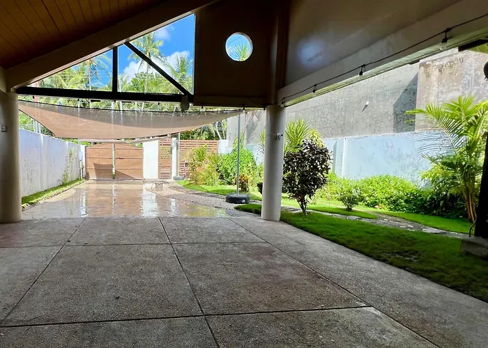 Casa Vivienne Exclusive House Look (Oslob)