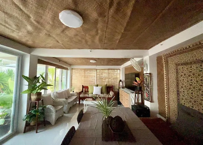 Casa Vivienne Exclusive House Вилла Look (Oslob)