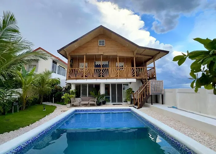 Casa Vivienne Exclusive House Вилла Look (Oslob)